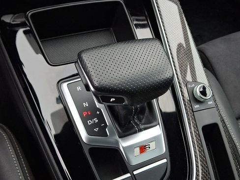 Used 2023 Audi S5 Premium image 16