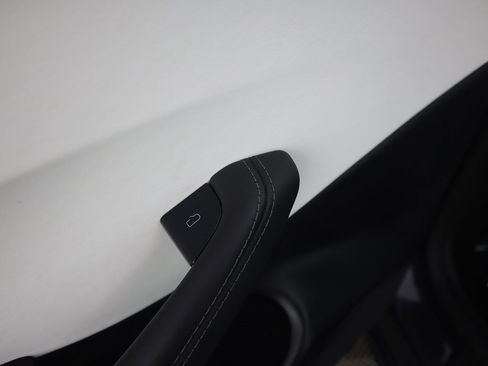 Used 2025 Tesla Model 3 Long Range image 40