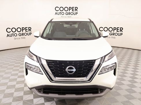 Used 2023 Nissan Rogue SV image 8
