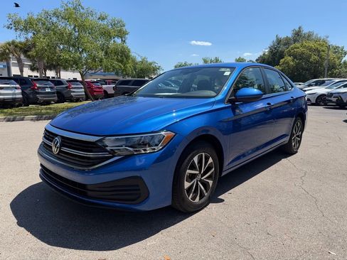 Used 2024 Volkswagen Jetta S image 3