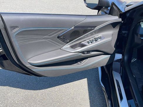 Used 2025 Chevrolet Corvette Z06 w/ Z07 Performance Package RWD image 11