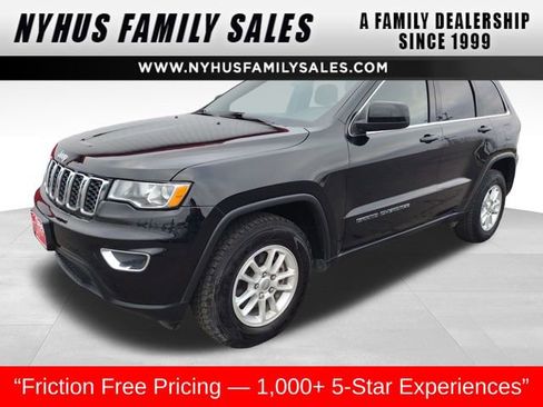 Used 2020 Jeep Grand Cherokee Laredo image 1