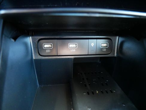 Certified 2022 Kia Sorento X-Line EX image 33