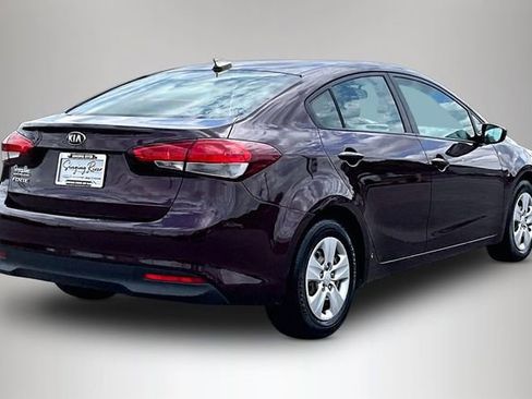 Used 2017 Kia Forte LX FWD image 5