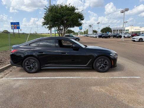 Used 2023 BMW i4 eDrive40 w/ Premium Package RWD image 4