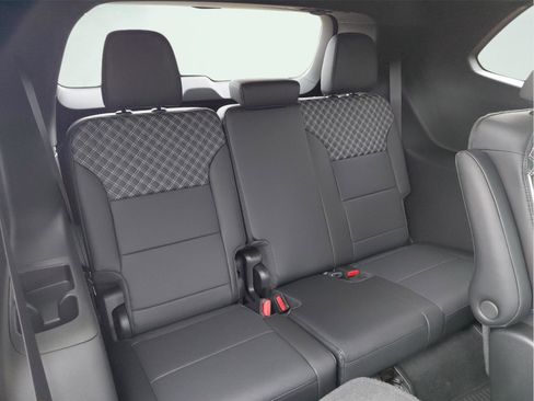 New 2026 GMC Acadia Denali w/ Super Cruise Package FWD image 30