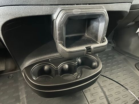 Used 2025 RAM ProMaster 2500 w/ Convenience Group image 15