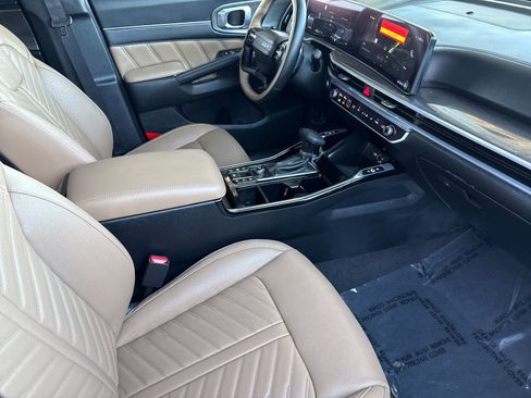 New 2026 Kia Sorento SX Prestige w/ Olive Brown Leather Package image 18