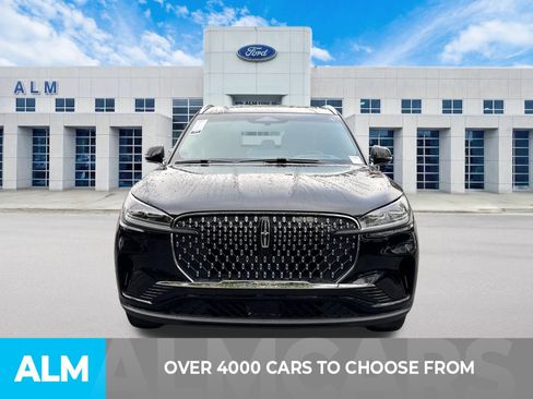 Used 2025 Lincoln Aviator Reserve image 3