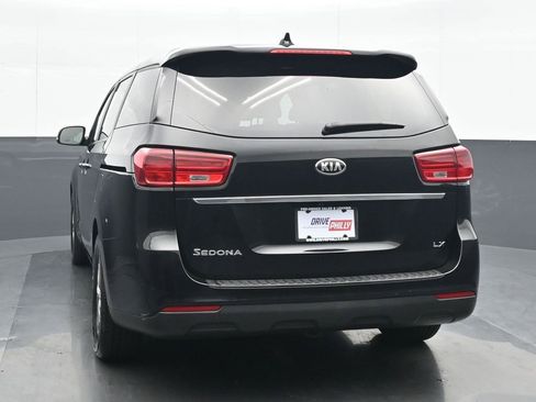 Used 2020 Kia Sedona LX image 5