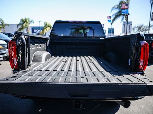 Used 2021 GMC Sierra 2500 Denali w/ Denali Black Diamond Edition image 39