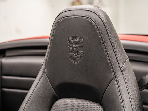 Used 2024 Porsche 911 Carrera image 26