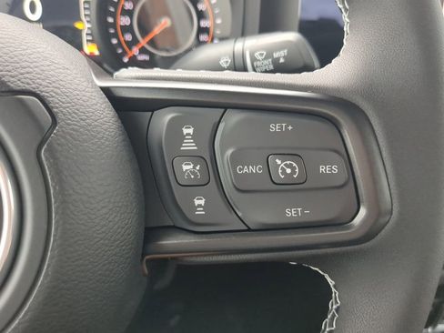 New 2025 Jeep Gladiator Rubicon image 10