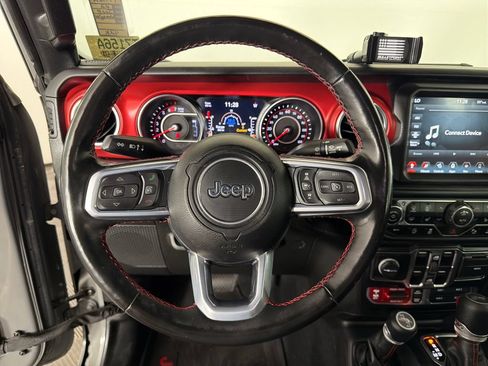Used 2022 Jeep Wrangler Unlimited Rubicon w/ Cold Weather Group AWD/4WD image 12