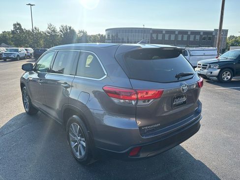 Used 2019 Toyota Highlander XLE image 5
