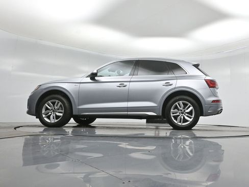 Used 2023 Audi Q5 2.0T Premium w/ Convenience Package image 54