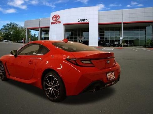New 2026 Toyota GR86 RWD image 5