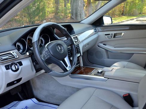 Used 2014 Mercedes-Benz E 350 Sedan image 15