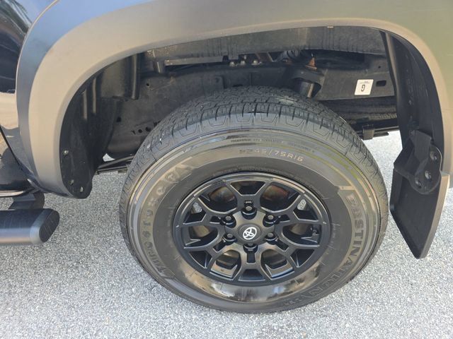Used 2023 Toyota Tacoma SR5 w/ SX Package AWD/4WD image 32