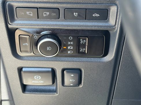 Used 2023 Ford F150 Lariat w/ Equipment Group 502A High AWD/4WD image 17