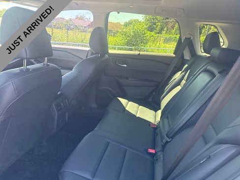 Certified 2023 Nissan Rogue SV w/ SV Premium B Package AWD/4WD image 13