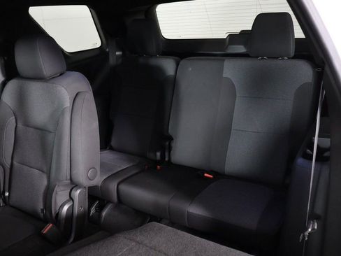 Used 2022 Chevrolet Traverse LT AWD/4WD image 36