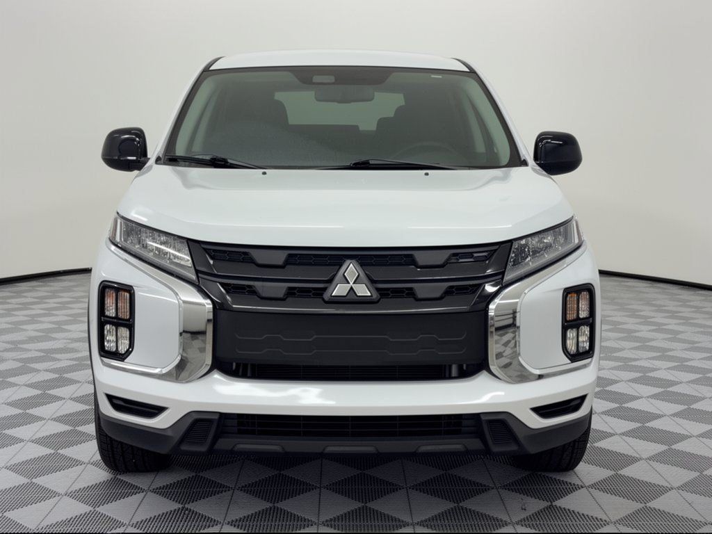 Used 2025 Mitsubishi Outlander Sport LE AWD/4WD image 6