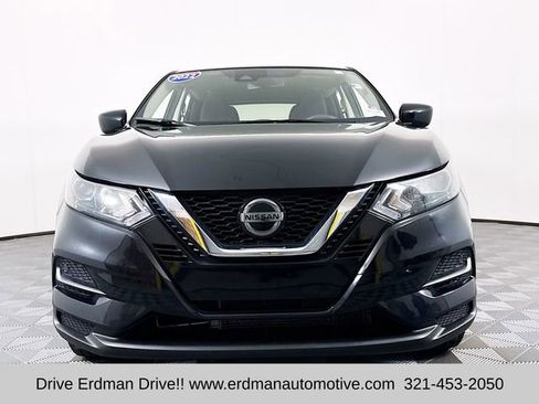 Used 2022 Nissan Rogue Sport S image 2