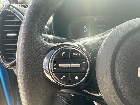 Used 2023 Kia Soul S FWD image 20