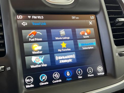 Used 2023 Chrysler 300 Touring L w/ Popular Equipment Group AWD/4WD image 39