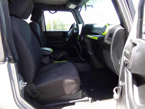 Used 2014 Jeep Wrangler Sport AWD/4WD image 18