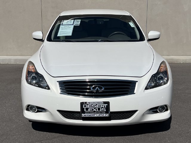 Used 2014 INFINITI Q60 Convertible w/ Premium Package RWD image 3