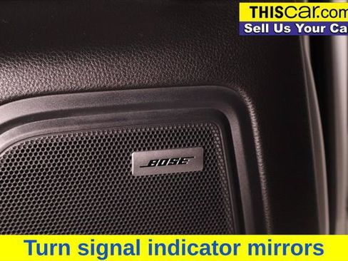 Used 2025 Porsche Macan Turbo AWD/4WD image 34