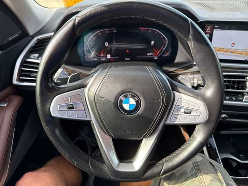 Used 2020 BMW X7 xDrive40i w/ Premium Package AWD/4WD image 22