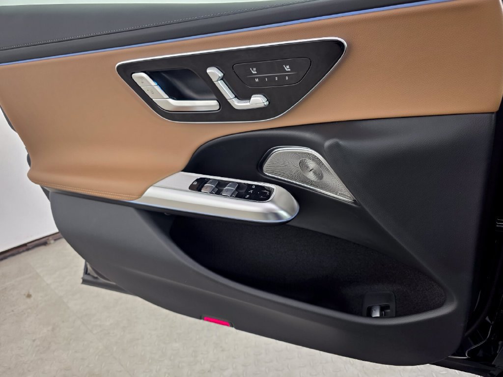 New 2027 Mercedes-Benz E 350 4MATIC Sedan image 15