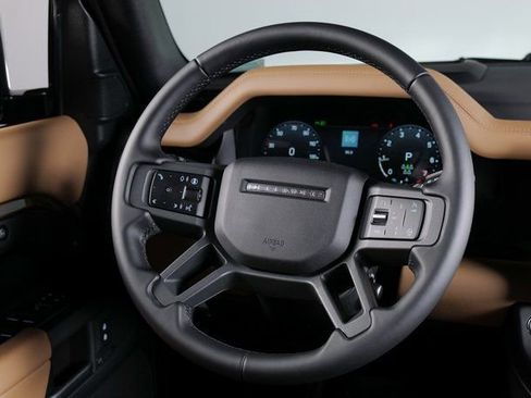 New 2026 Land Rover Defender 110 X-Dynamic SE image 12