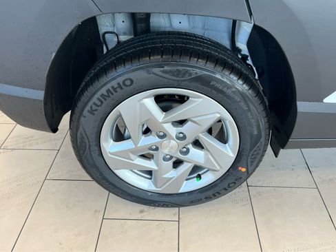 New 2026 Hyundai Kona SE image 15