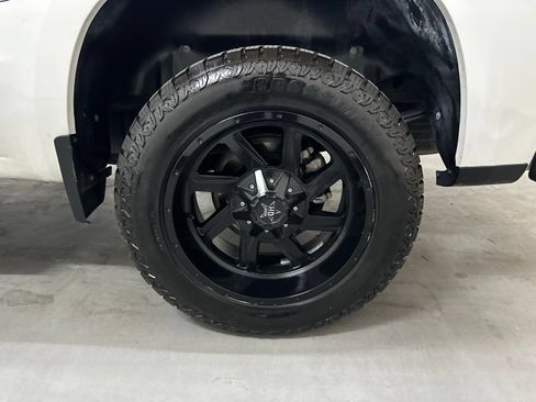 Used 2020 Chevrolet Silverado 1500 Custom w/ Custom Value Package RWD image 60