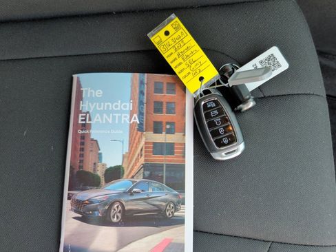 Used 2023 Hyundai Elantra SEL w/ Convenience Package image 34