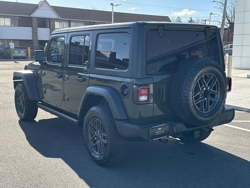 Used 2024 Jeep Wrangler Unlimited Sport AWD/4WD image 38