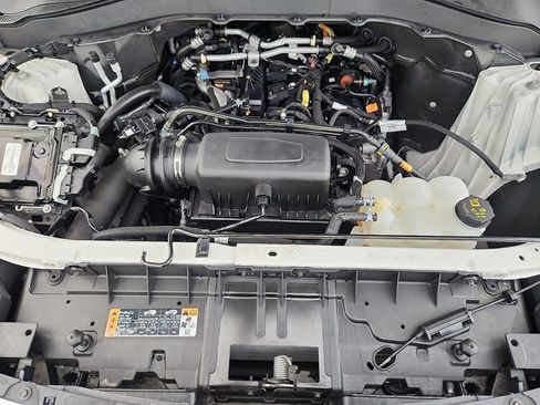 Certified 2022 Ford Explorer XLT w/ Equipment Group 202A image 29