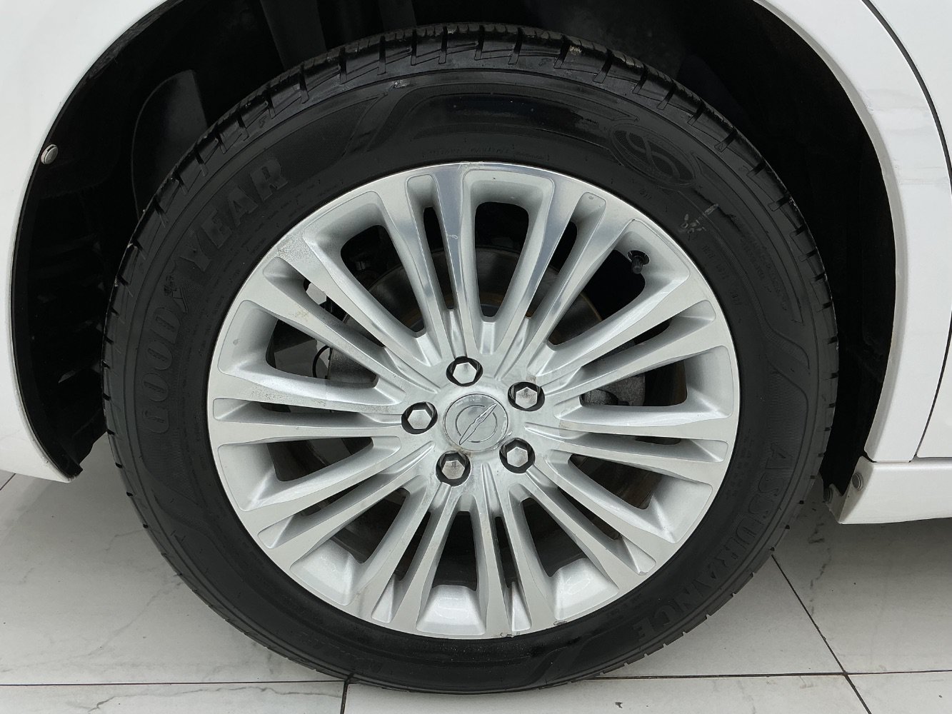 Used 2011 Chrysler 300 C AWD/4WD image 50