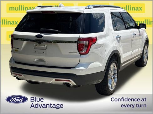Used 2017 Ford Explorer Limited FWD image 4