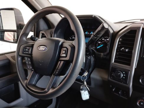 Used 2022 Ford F350 XL w/ Power Equipment Group AWD/4WD image 28