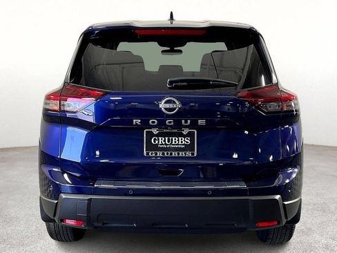 New 2026 Nissan Rogue SV w/ Cold Weather Package FWD image 5