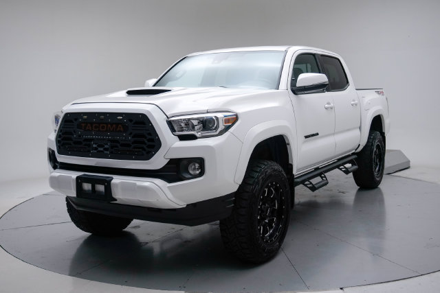 Used 2021 Toyota Tacoma TRD Sport w/ TRD Premium Sport Package AWD/4WD image 1
