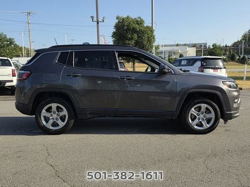 Used 2024 Jeep Compass Latitude AWD/4WD image 6