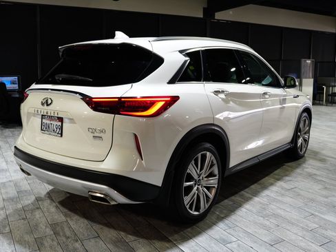 Used 2022 INFINITI QX50 Sensory image 5