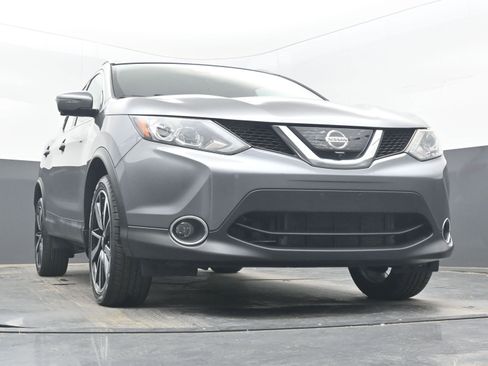 Used 2017 Nissan Rogue Sport SL w/ SL Premium Package FWD image 25