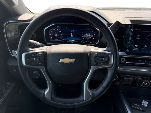 Used 2024 Chevrolet Silverado 2500 LTZ w/ LTZ Convenience Package AWD/4WD image 14